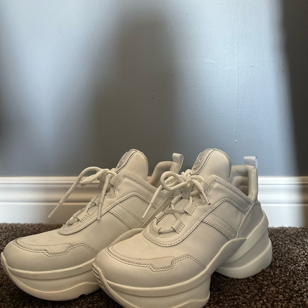 Michael Kors size 7 white sneakers